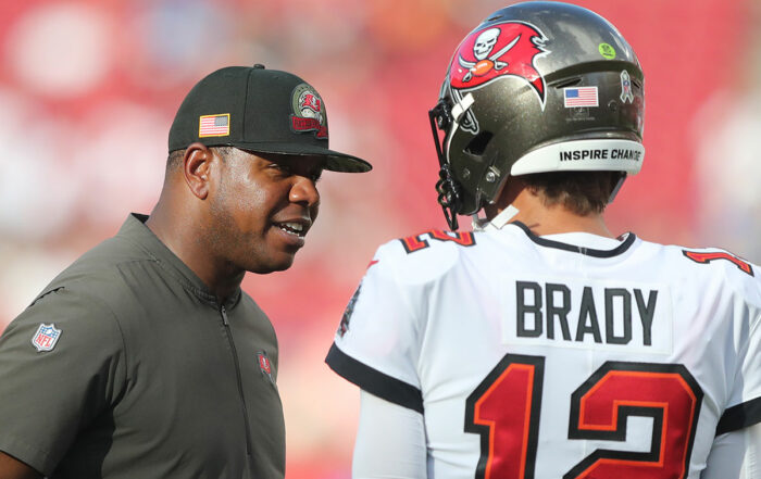 Bucs Oc Byron Leftwich And Qb Tom Brady