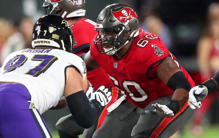 Bucs Lg Nick Leverett