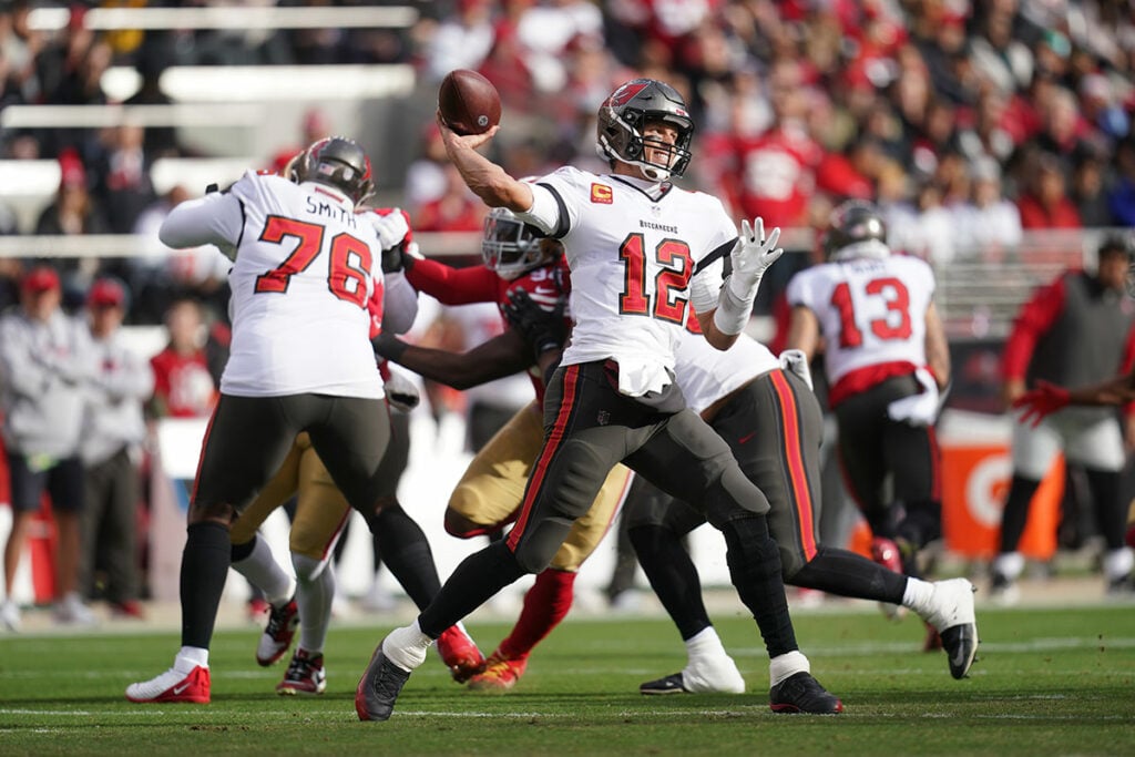 Queipo'S Cover 4: Bucs O-Line &Amp;Quot;Problem&Amp;Quot; And Trading Away Players 4 Bucs Qb Tom Brady