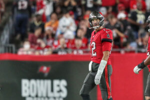 Bucs Monday Mailbag: Leftwich'S Days Are Likely Numbered 6 Bucs Qb Tom Brady
