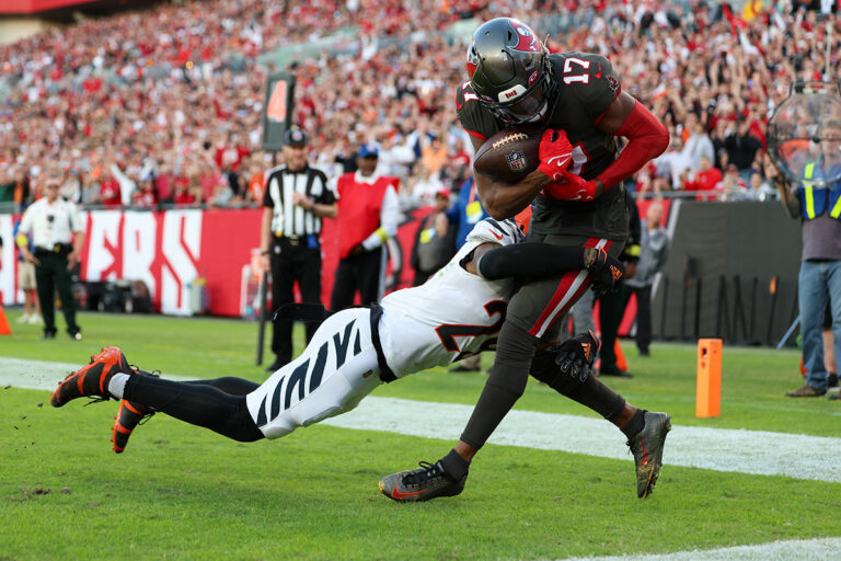 Bucs Rework Contract Of Russell Gage