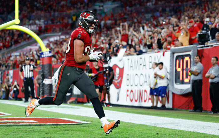 Bucs Te Cade Otton Nfc South