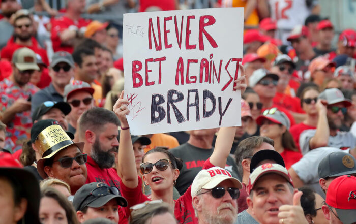 Bucs Qb Tom Brady Sign