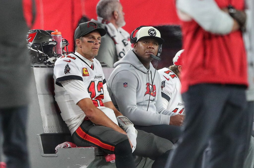 Bucs Qb Tom Brady And Oc Byron Leftwich