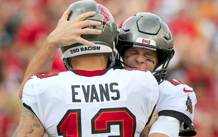 Bucs Qb Tom Brady And Wr Mike Evans