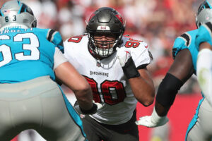 Bucs Dt Logan Hall