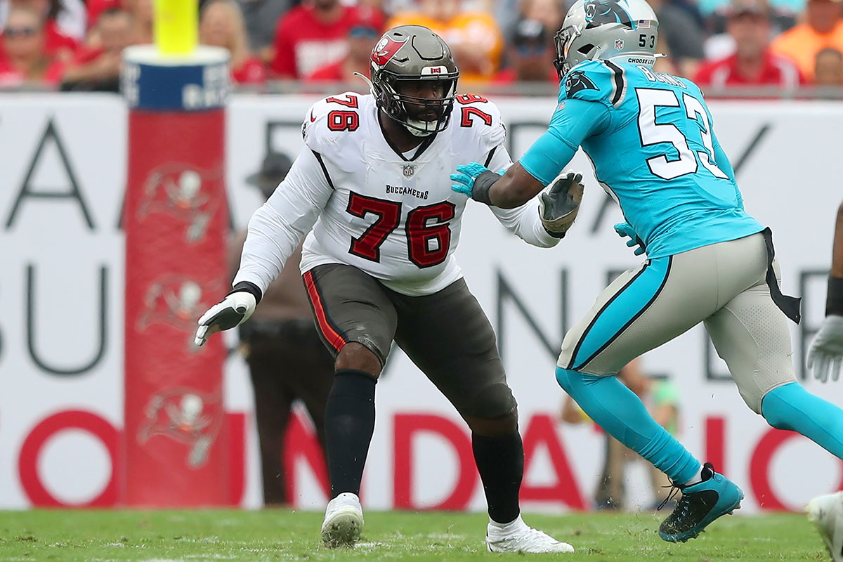 Bucs Lt Donovan Smith And Panthers Olb Brian Burns