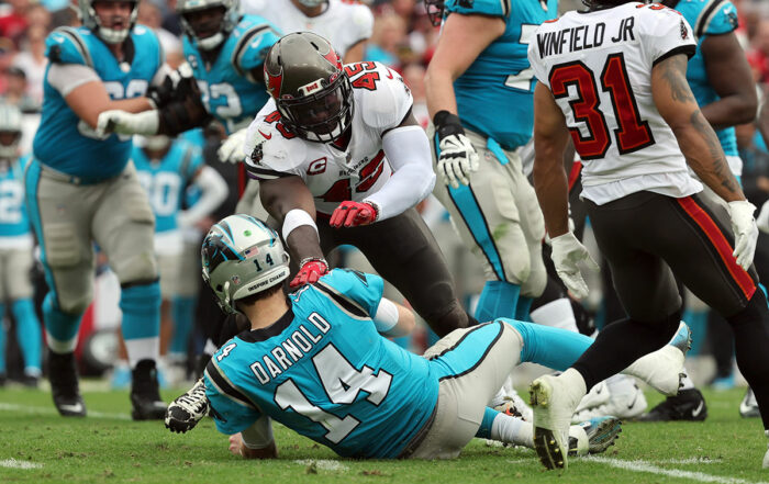 Bucs Lb Devin White And Panthers Qb Sam Darnold