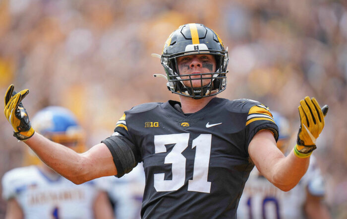 Iowa Lb Jack Campbell Bucs