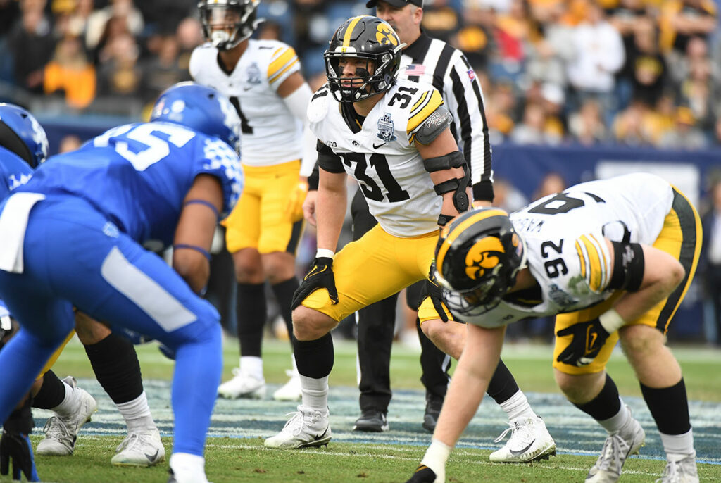 Iowa Lb Jack Campbell Bucs