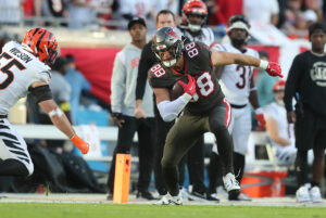 Bucs 3-Year Outlook: Te 2 Bucs Te Cade Otton