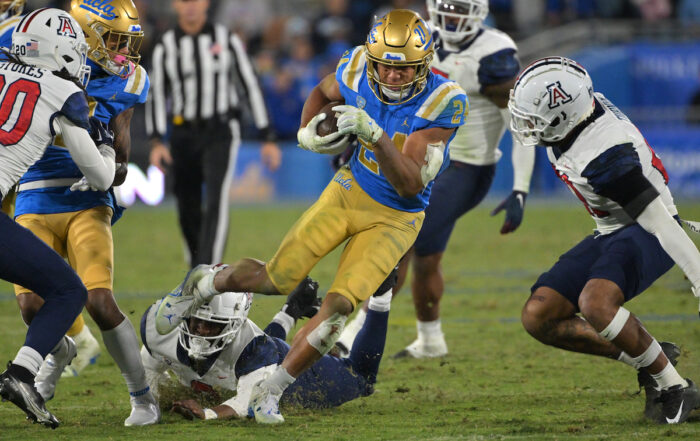 Bucs Prospect Ucla Rb Zach Charbonnet - Photo By: Usa Today