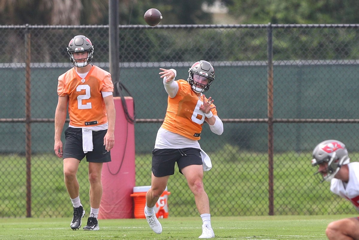 Bucs Qbs Kyle Trask And Baker Mayfield