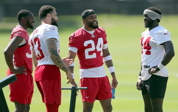 Bucs Cbs Jamel Dean And Carlton Davis Iii And Wrs Mike Evans And Chris Godwin