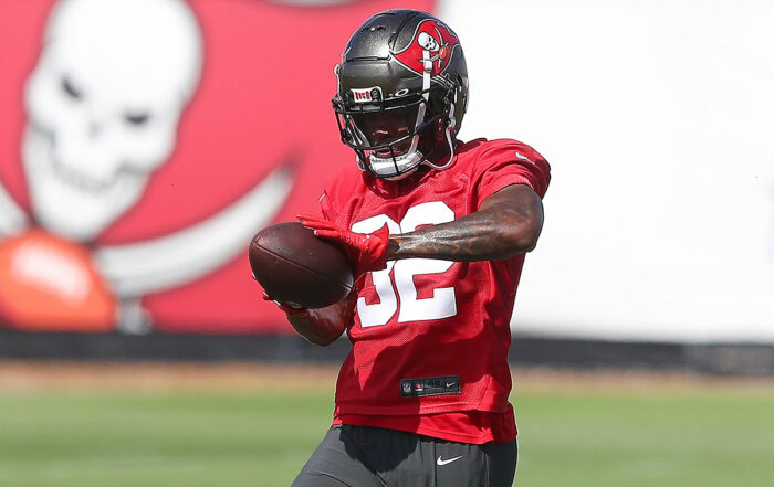 Bucs Db Josh Hayes