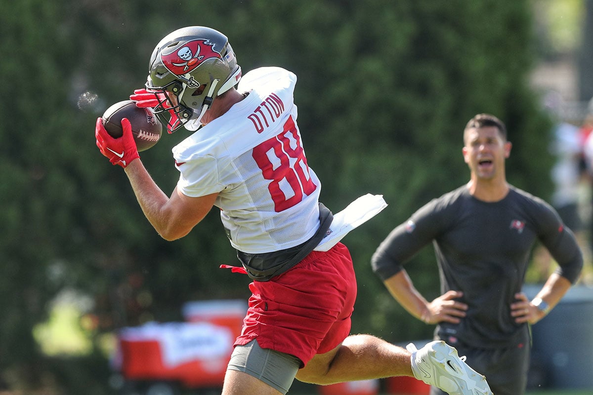 Bucs Te Cade Otton And Oc Dave Canales