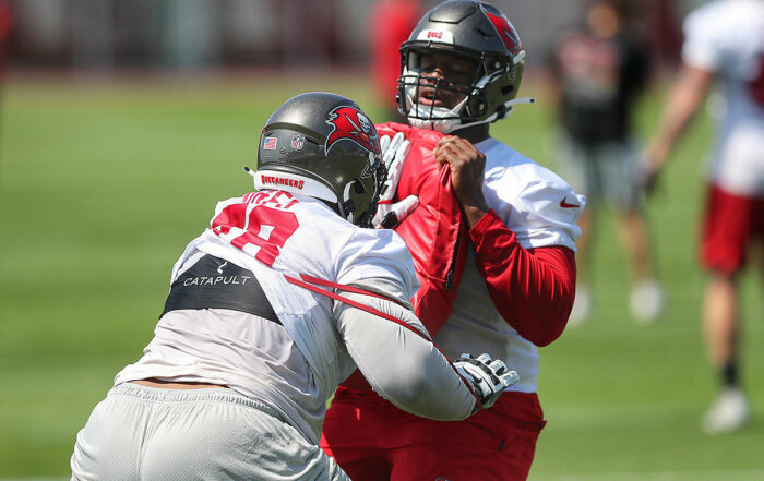 Bucs Lt Tristan Wirfs And Ol Brandon Walton