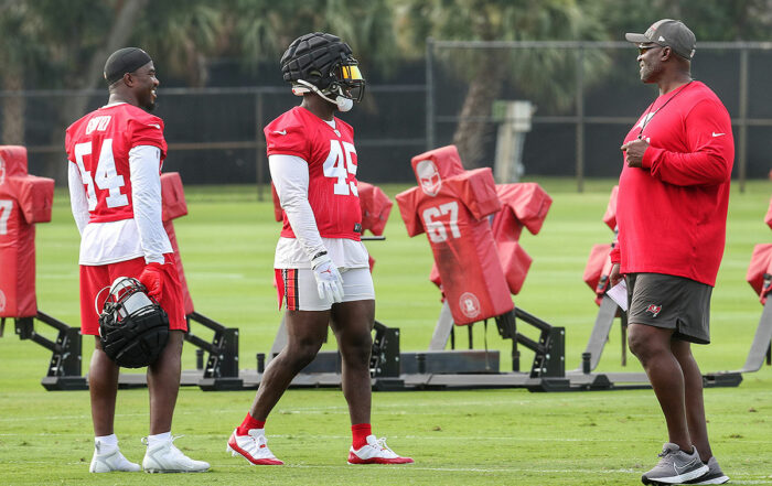Bucs Ilbs Lavonte David And Devin White And Hc Todd Bowles