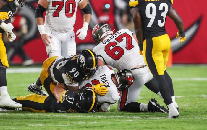 Bucs Rt Luke Goedeke - Photo By: Cliff Welch P/R