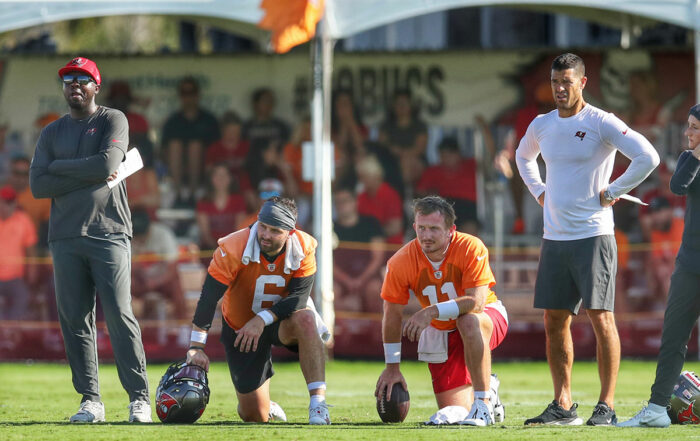 Bucs Qbs Baker Mayfield And John Wolford, Qbs Coach Thad Lewis And Oc Dave Canales