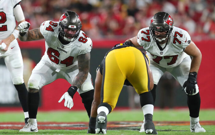 Bucs G Aaron Stinnie And Ot Justin Skule
