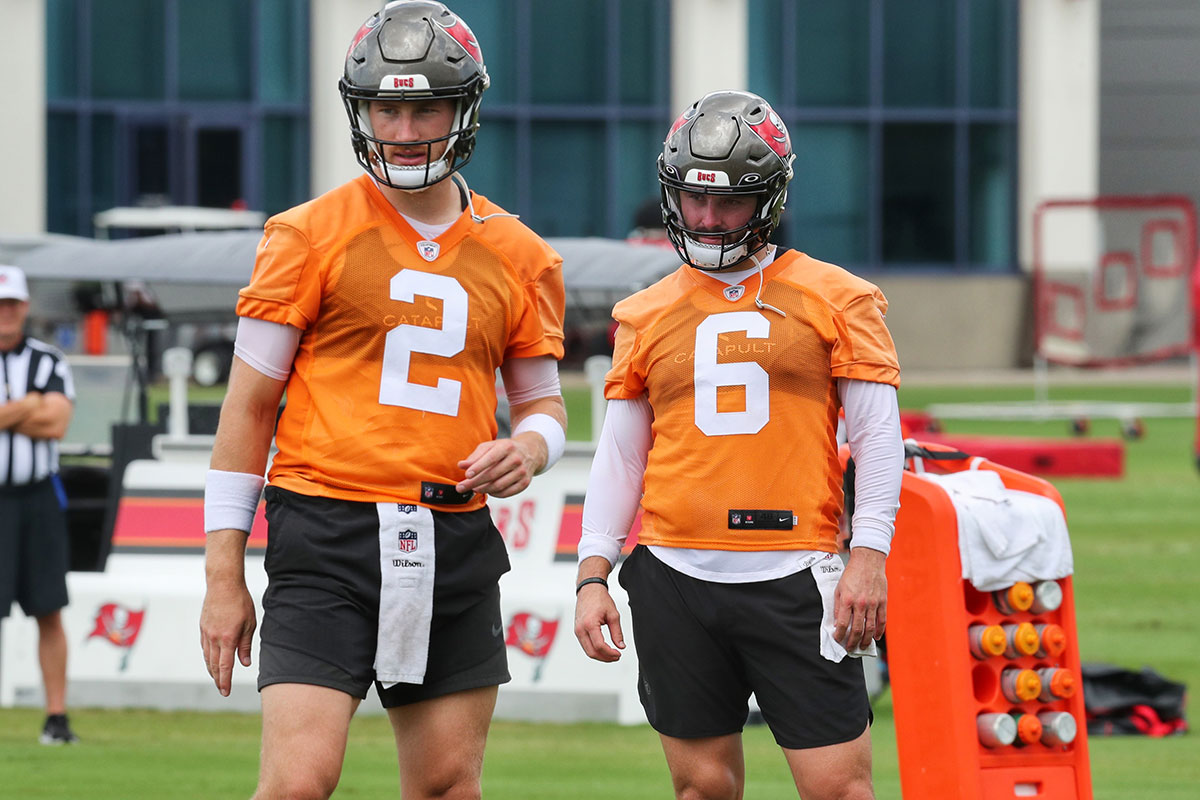 Bucs Qbs Kyle Trask And Baker Mayfield