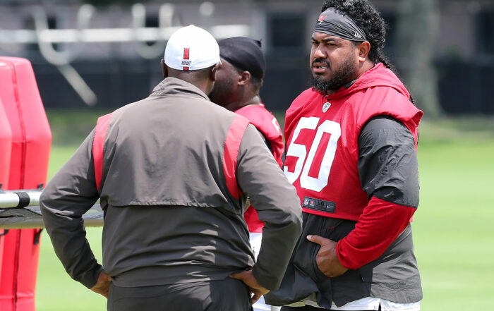 Bucs Dt Vita Vea And Dl Coach Kacy Rodgers
