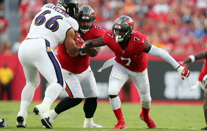 Bucs Olb Shaq Barrett And Dt Vita Vea