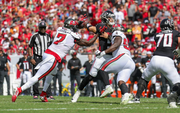 Bucs Olb Shaq Barrett And Dt Calijah Kancey And Falcons Qb Desmond Ridder
