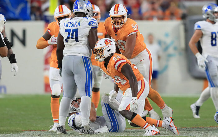 Bucs Dts Calijah Kancey And Logan Hall