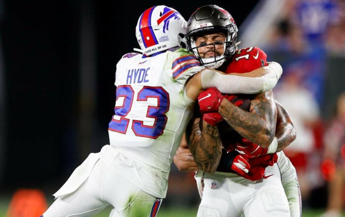 Bills S Micah Hyde And Bucs Wr Mike Evans