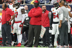 Bucs Sign Dt 2 Bucs Hc Todd Bowles