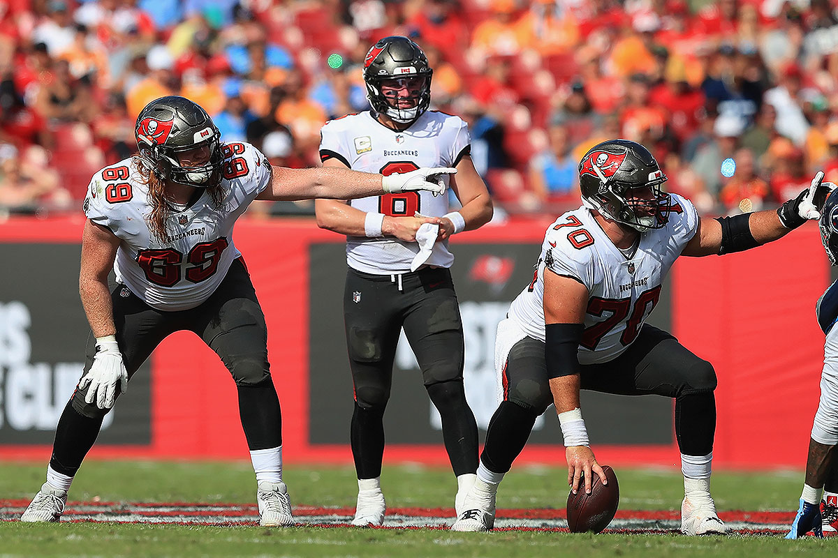 Bucs Qb Baker Mayfield, Rg Cody Mauch And C Robert Hainsey