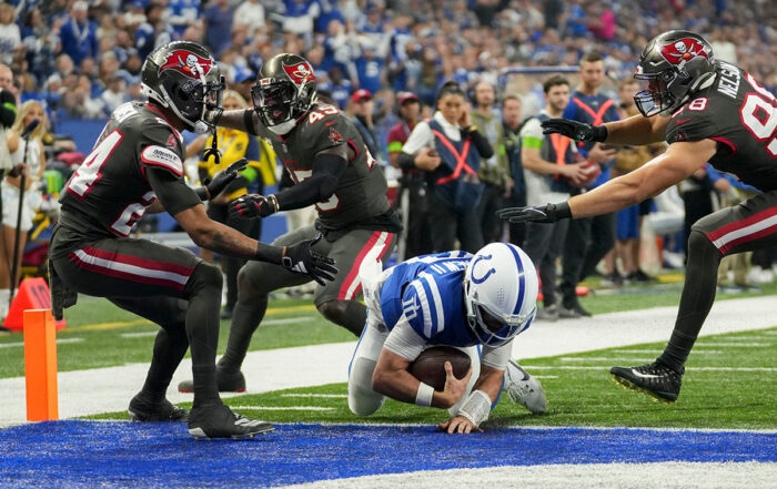 Bucs Ilb Devin White And Colts Qb Gardner Minshew