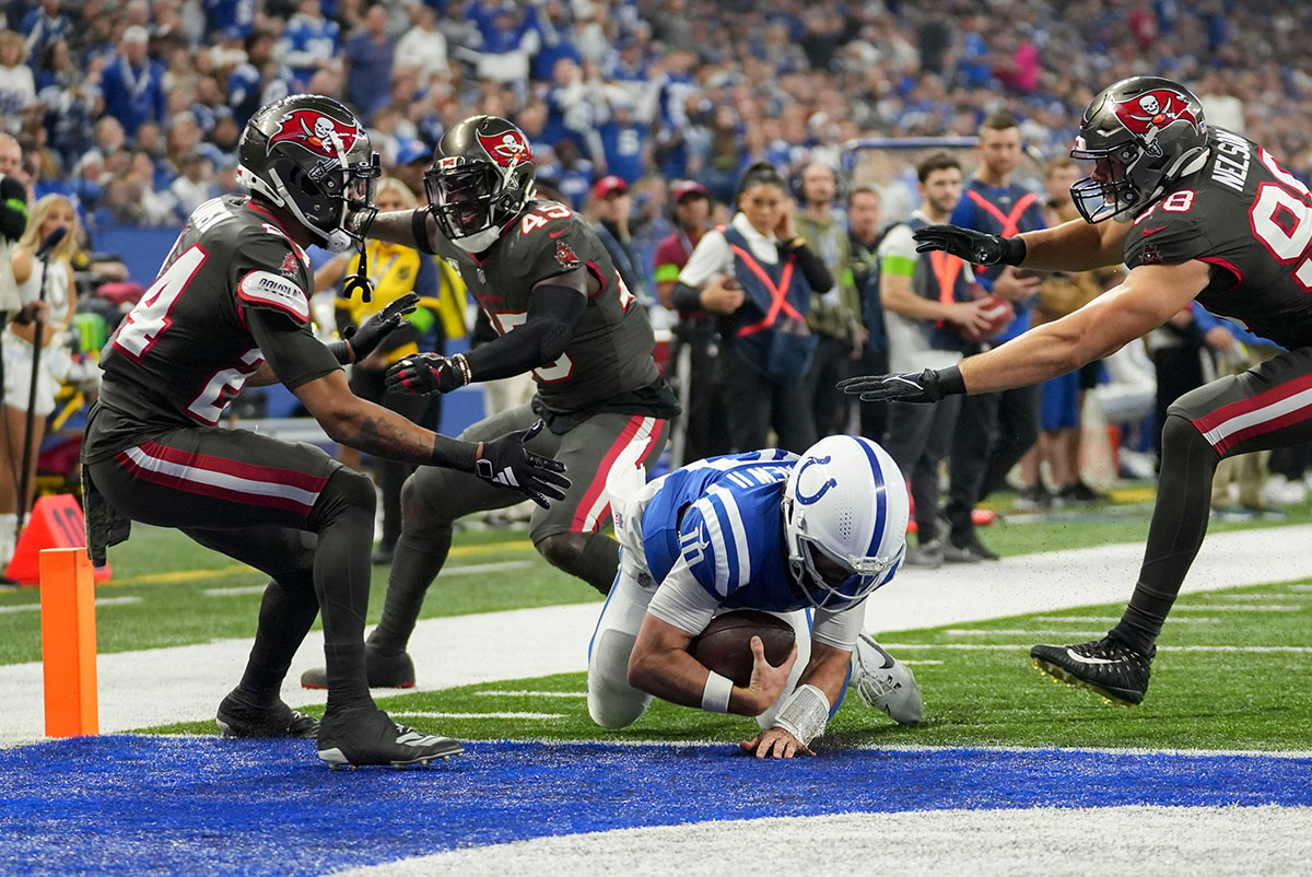 Bucs Ilb Devin White And Colts Qb Gardner Minshew