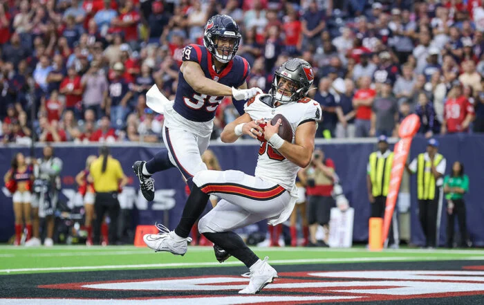 Bucs Te Cade Otton