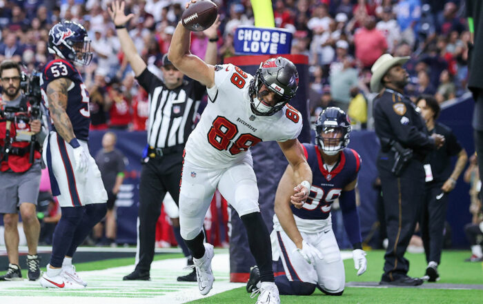 Bucs Te Cade Otton