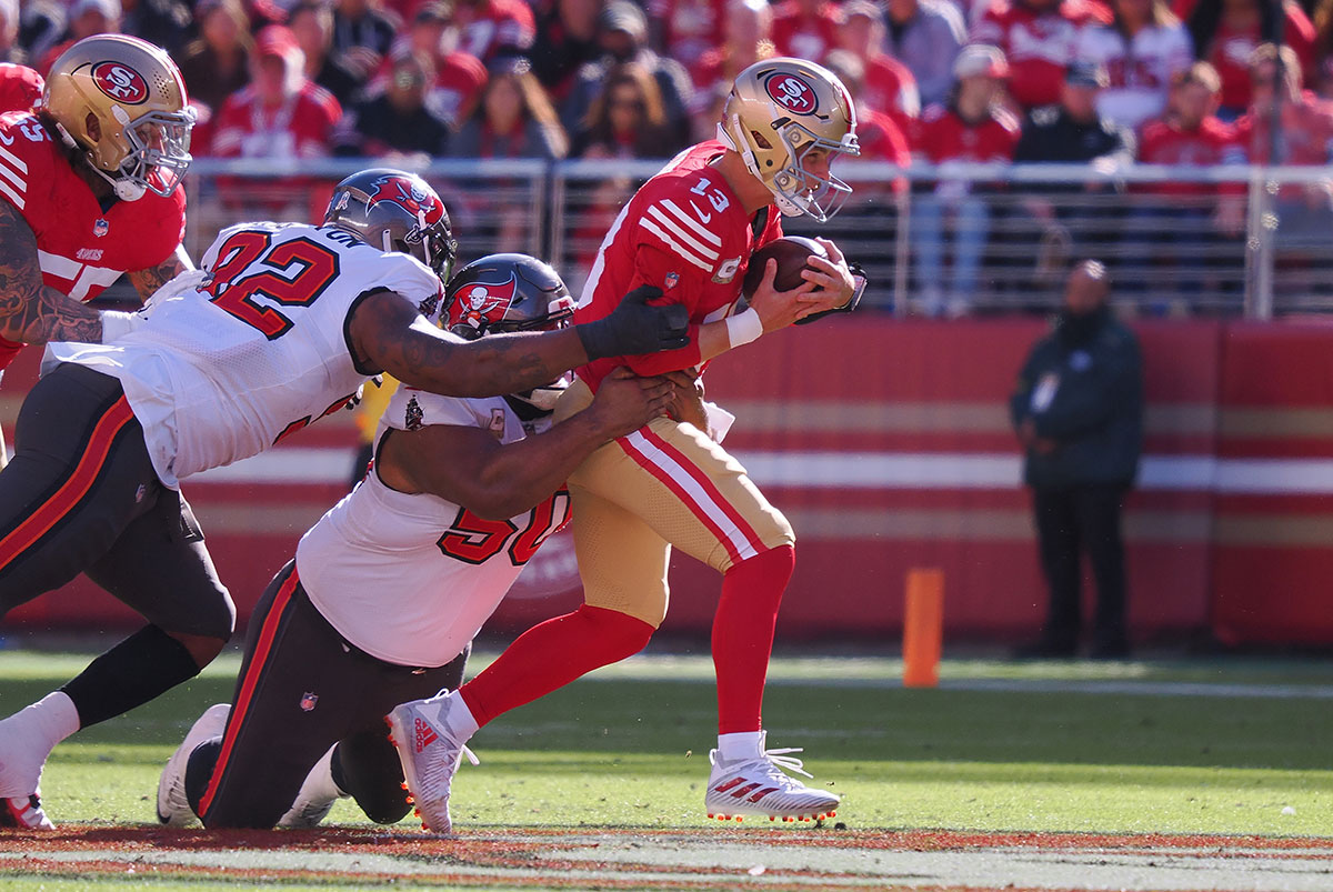 Bucs Dt Vita Vea And 49Ers Qb Brock Purdy