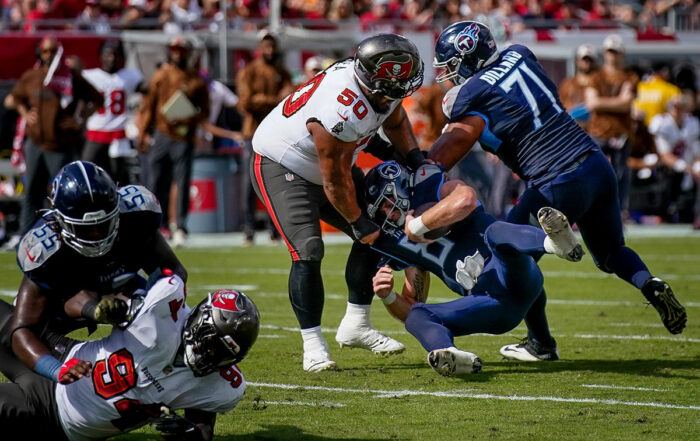 Bucs Dt Vita Vea And Titans Qb Will Levis