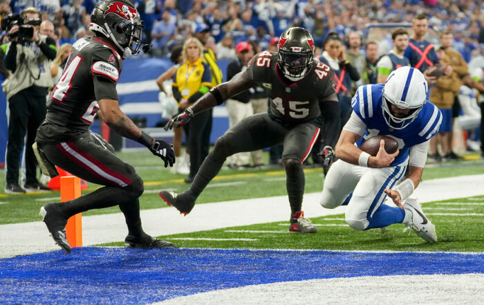 Bucs Ilb Devin White And Colts Qb Gardner Minshew