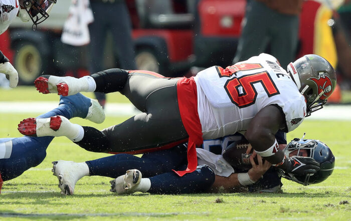 Bucs Ilb Devin White And Titans Qb Will Levis