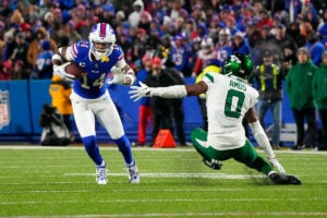Bucs Could Bolster Secondary With Recently Released Safety 2 Former Jets S Adrian Amos Bucs