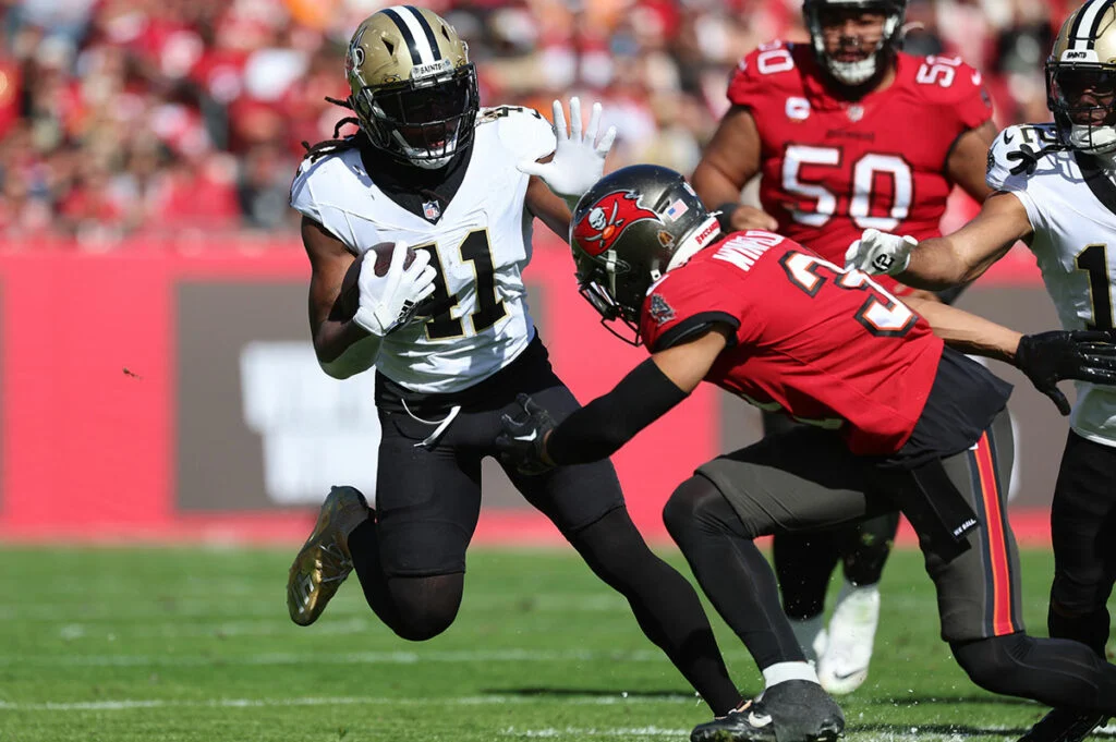 Bucs Record Watch 2025: Week 14 Vs. Saints 7 Saints Rb Alvin Kamara And Bucs Fs Antoine Winfield Jr.