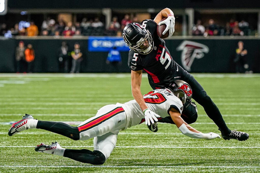 Bucs Cb Zyon Mccollum And Falcons Wr Drake London