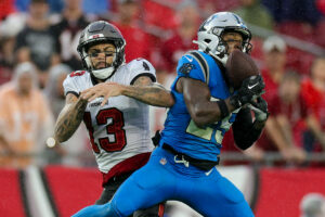 Sr'S Pick-6 Preview: Bucs At Panthers 6 Bucs Wr Mike Evans And Panthers S Xavier Woods