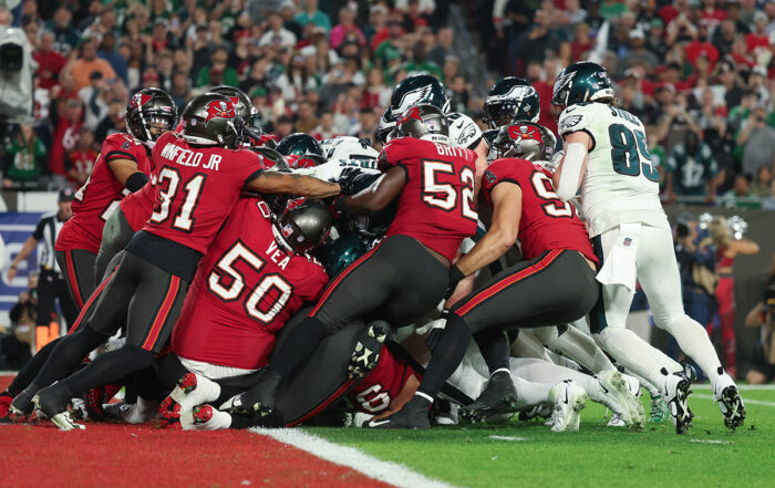 Bucs Dt Vita Vea And Eagles Qb Jalen Hurts