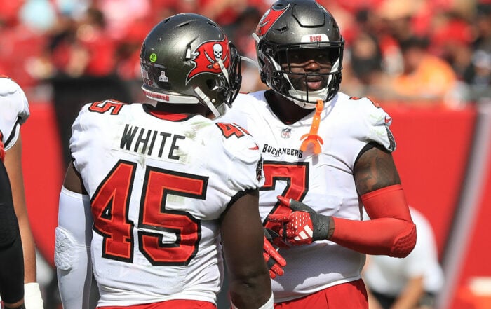 Bucs Ilb Devin White And Olb Shaq Barrett
