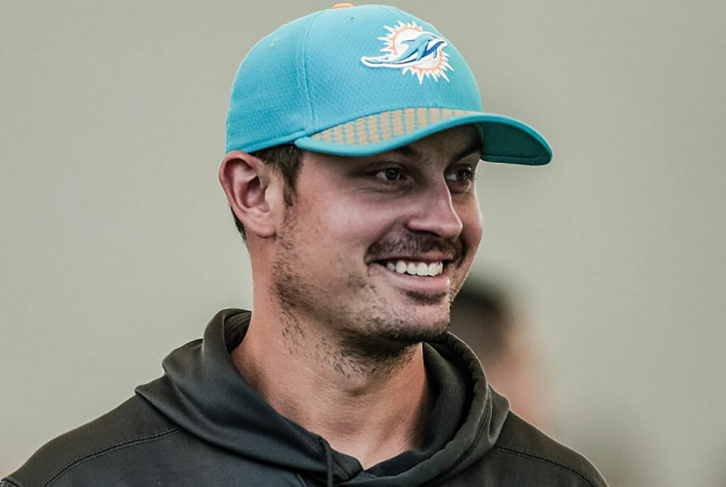 Bucs Pass Game Assistant Josh Grizzard