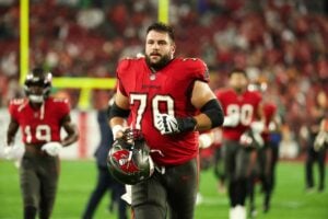 Bucs Interior O-Lineman To Receive Pay Bump In 2024