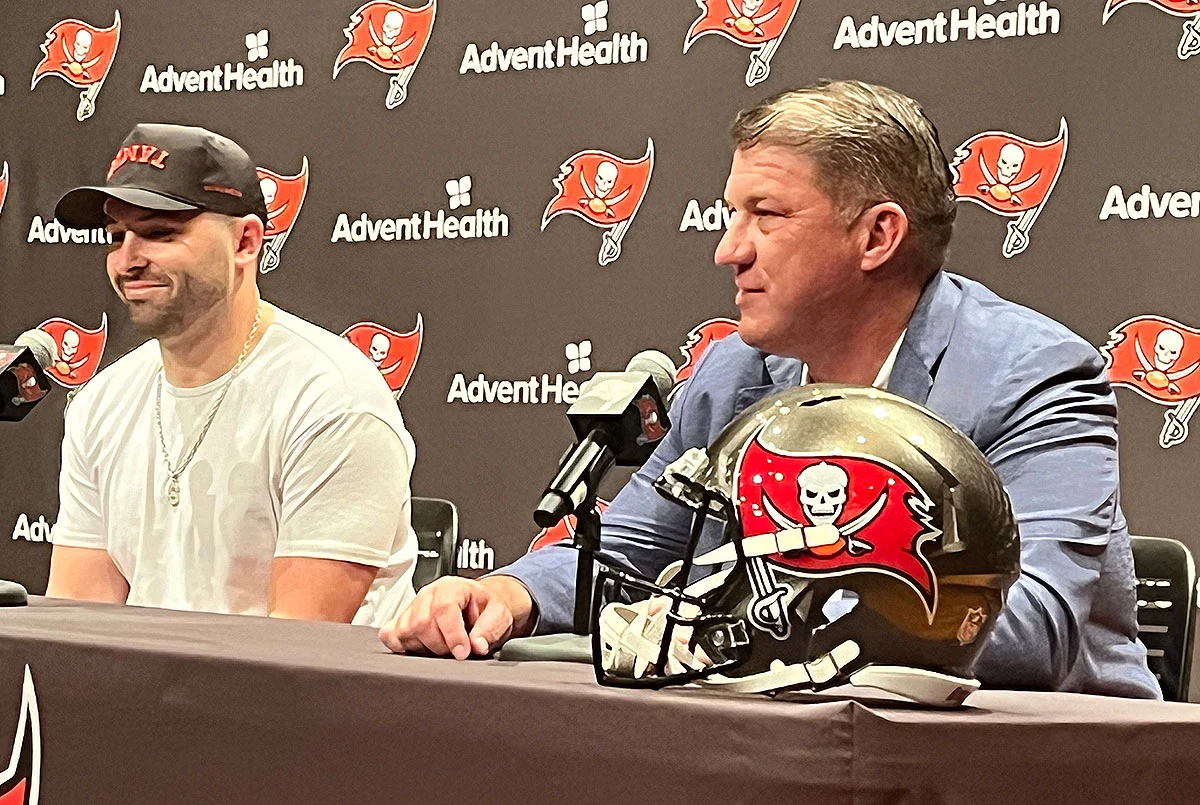 Licht-Jason-Baker-Mayfield-Bucs-Presser-Grin Bucs Qb Baker Mayfield And Gm Jason Licht